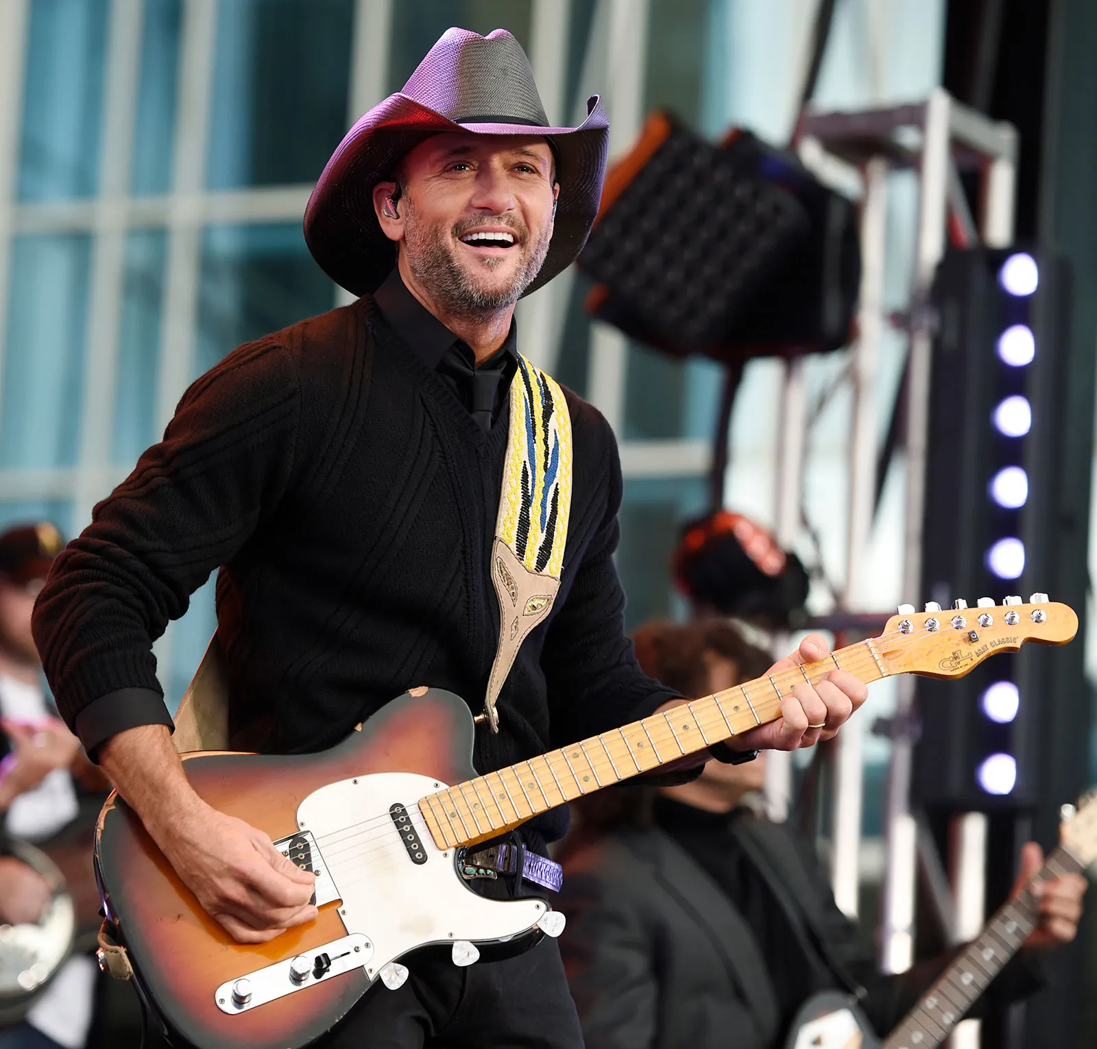 Tim McGraw – Country And Western